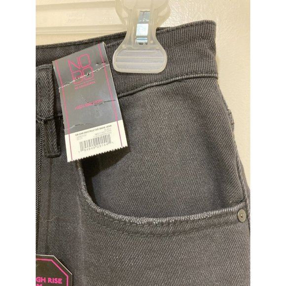 No Boundaries NOBO Mom Jeans Womens Size 15 Black High-Rise Distressed Knee New - Picture 3 of 8